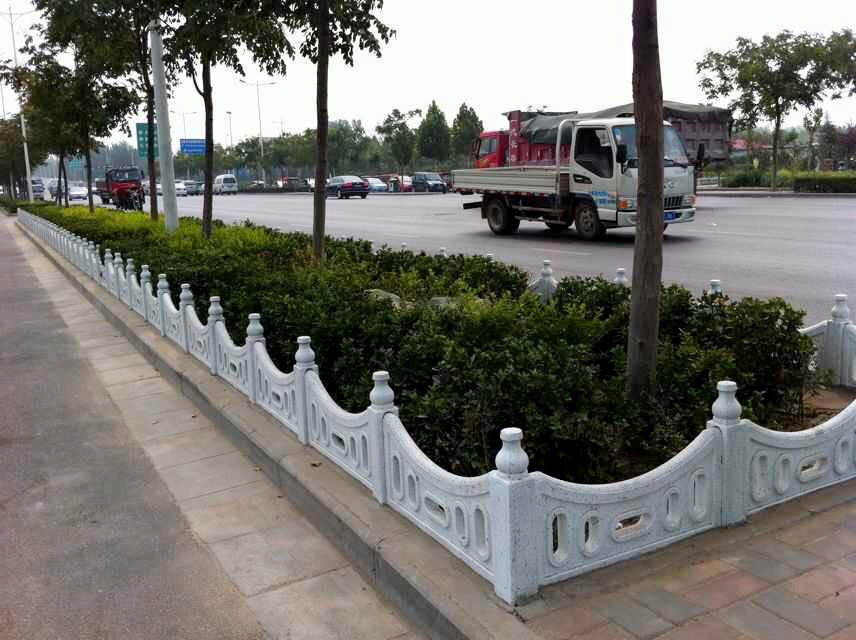 草坪護欄 (2).jpg