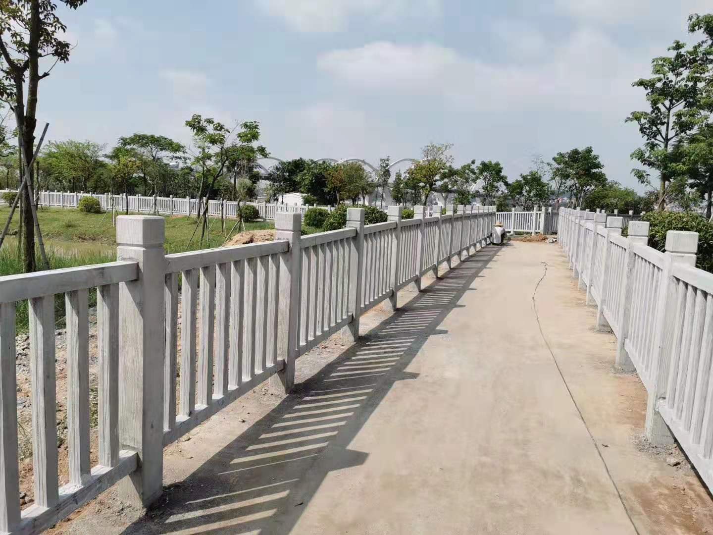 欄板款仿（fǎng）木（mù）護欄 (5).jpg