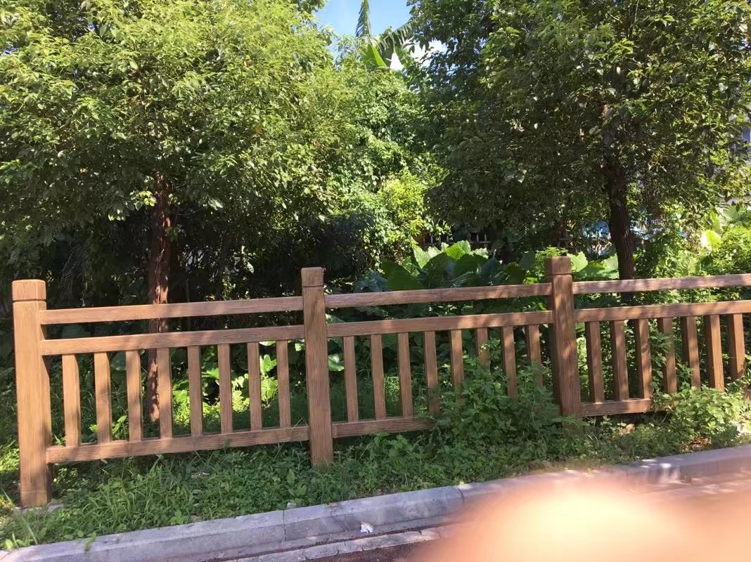 1.8米國標仿（fǎng）木護欄（lán） (17).jpg