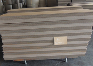 四層（céng）瓦楞紙板